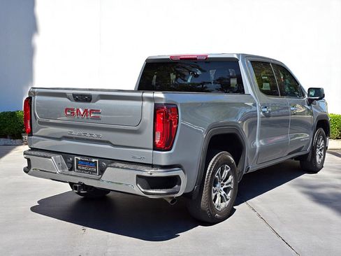Used 2024 GMC Sierra 1500 SLT image 8
