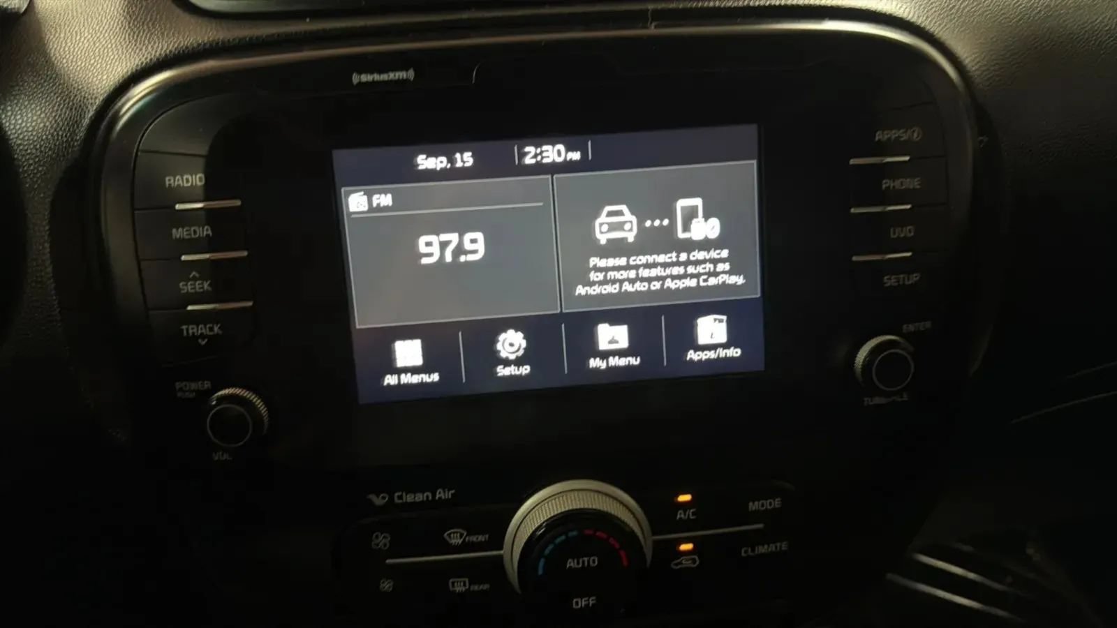 Used 2019 Kia Soul + FWD image 14