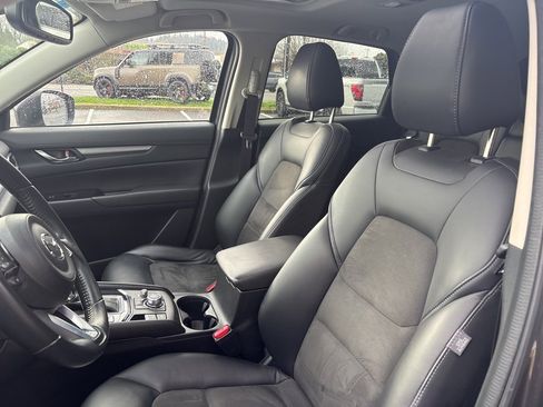 Used 2017 MAZDA CX-5 Touring w/ Preferred Equipment Package image 8