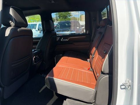 New 2026 GMC Sierra 3500 Denali Ultimate w/ Snow Plow Prep/Camper Package AWD/4WD image 11