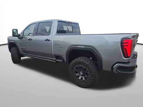 Used 2025 GMC Sierra 3500 Denali Ultimate image 5