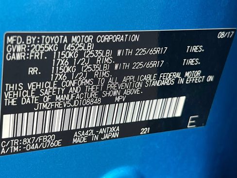 Used 2018 Toyota RAV4 LE w/ All Weather Liner Package FWD image 26