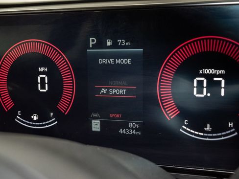 Used 2025 Hyundai Kona SEL FWD image 15