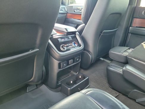 Used 2020 Lincoln Navigator Reserve w/ Equipment Group 208A Reserve image 15