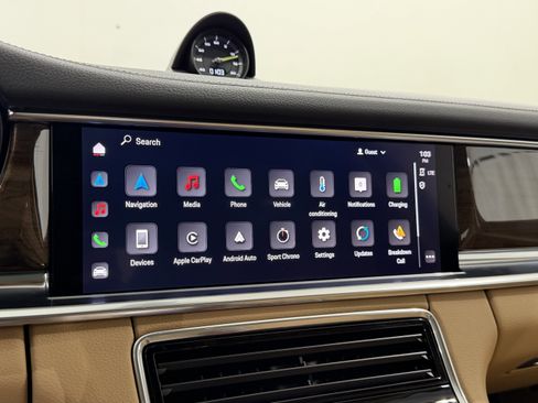 Certified 2023 Porsche Panamera 4 image 41