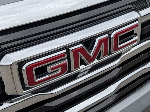 New 2027 GMC Terrain Elevation w/ Elevation Premium Package FWD image 33