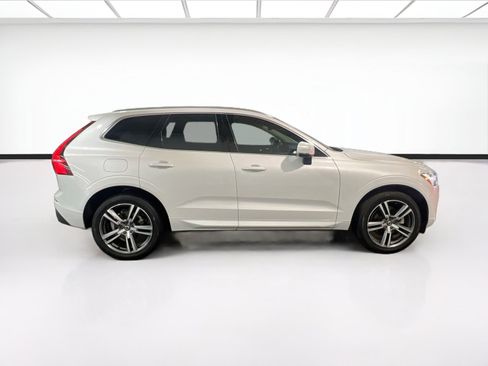 Used 2021 Volvo XC60 T5 Momentum w/ Advanced Package AWD/4WD image 25