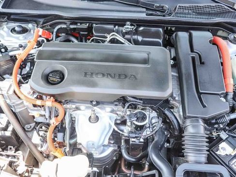 Used 2025 Honda Civic Sport image 30