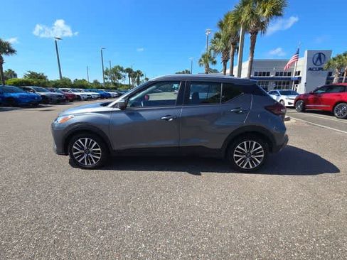 Used 2023 Nissan Kicks SV FWD image 5