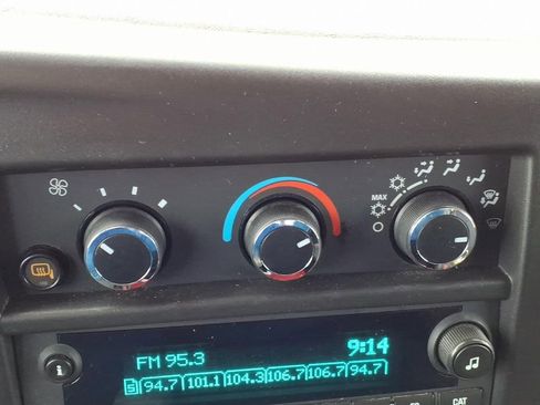 Used 2024 GMC Savana 2500 Work Van w/ Driver Convenience Package image 14