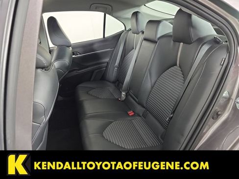 Used 2022 Toyota Camry SE FWD image 25