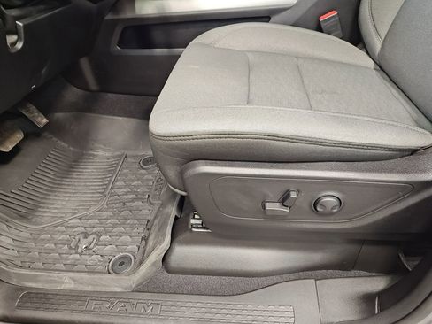 Used 2025 RAM 1500 Big Horn AWD/4WD image 28