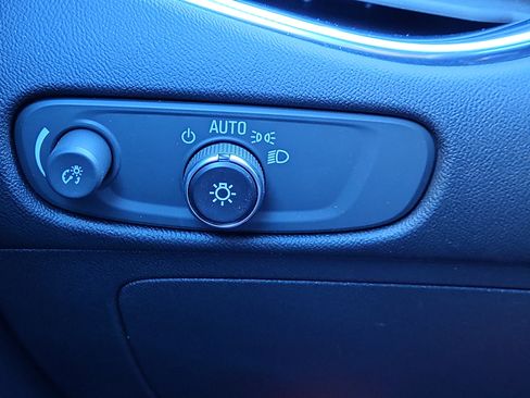 Certified 2023 Chevrolet Malibu LT image 30