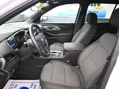 Used 2023 Chevrolet Traverse LT FWD image 12