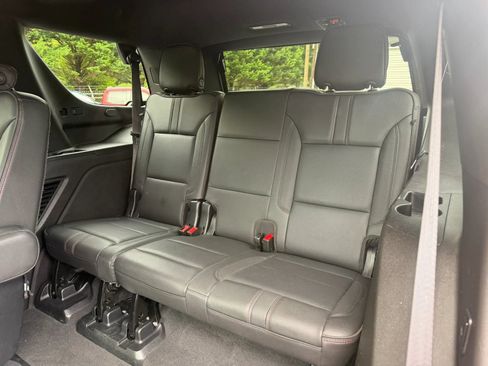 Used 2021 Chevrolet Tahoe RST w/ Luxury Package AWD/4WD image 15