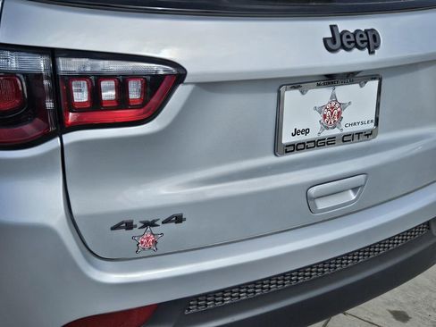 New 2026 Jeep Compass Latitude image 6