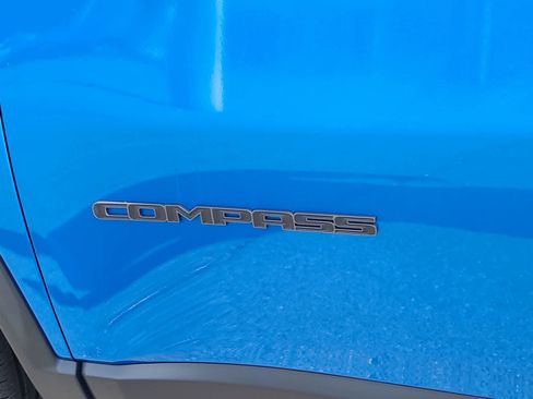 New 2025 Jeep Compass Limited w/ Sun & Sound Group image 15