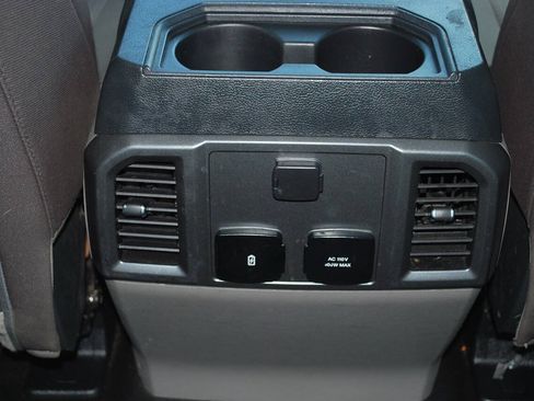 Used 2022 Ford F350 XLT w/ XLT Premium Package AWD/4WD image 38