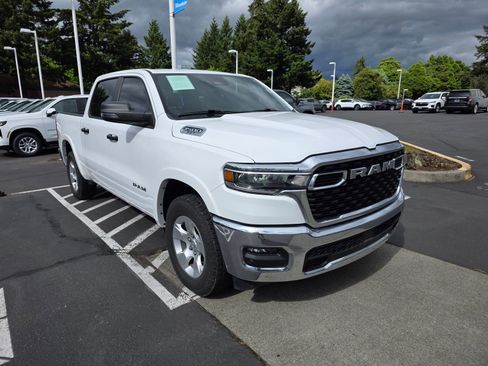 Used 2025 RAM 1500 Big Horn AWD/4WD image 1