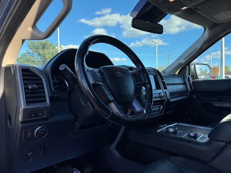 Used 2018 Ford Expedition Max Platinum AWD/4WD image 14