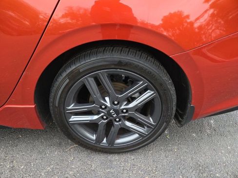 Used 2020 Kia Forte GT-Line image 19