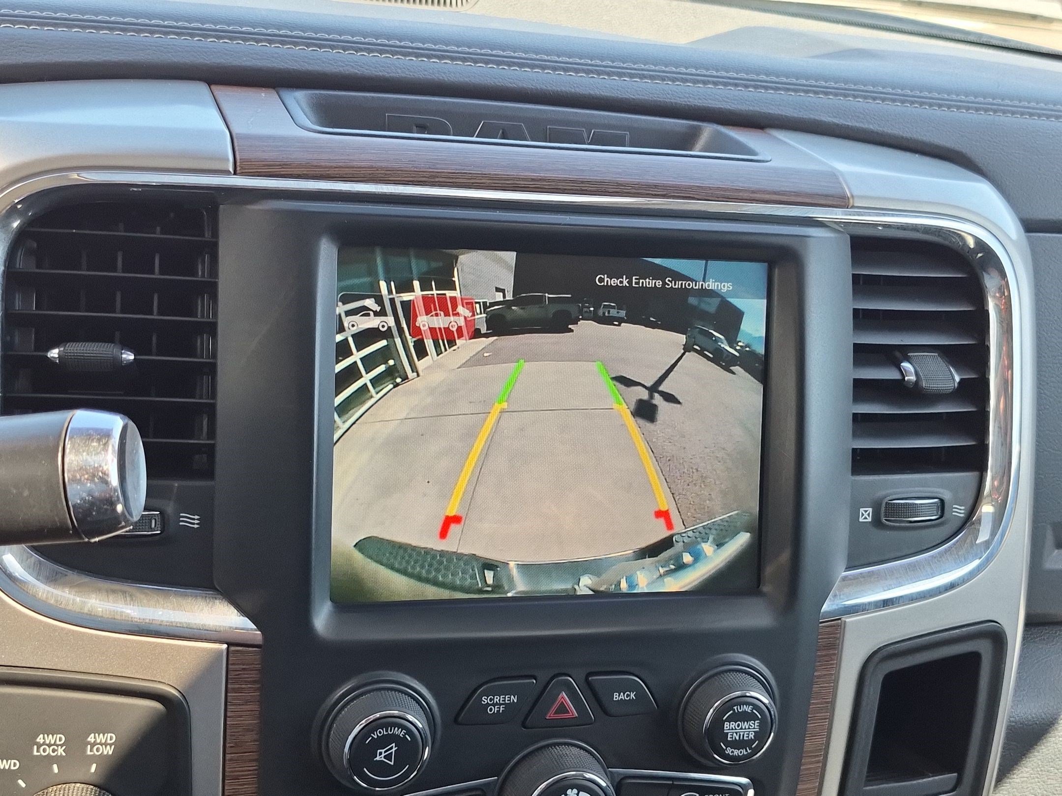 Used 2017 RAM 2500 Laramie AWD/4WD image 25