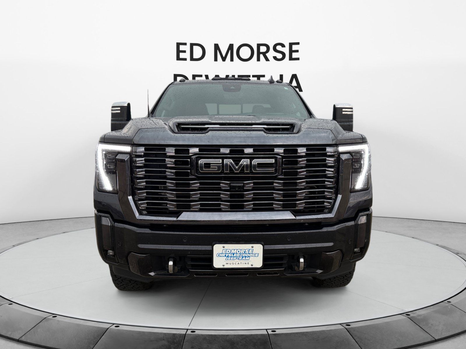 Used 2024 GMC Sierra 2500 Denali Ultimate w/ LPO, GMC Protection Package AWD/4WD image 8