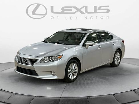 Used 2014 Lexus ES 300h w/ Luxury Package w/Bamboo Trim FWD image 1