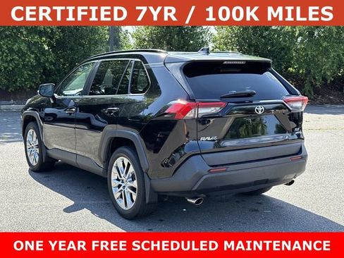 Used 2021 Toyota RAV4 XLE Premium AWD/4WD image 4