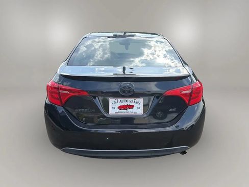 Used 2018 Toyota Corolla SE FWD image 6