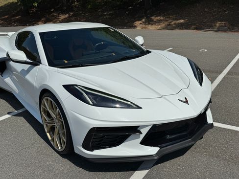 Used 2020 Chevrolet Corvette Stingray Preferred Cpe w/ 2LT Preferred Equipment Group RWD image 17