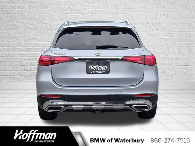 Used 2024 Mercedes-Benz GLC 300 4MATIC w/ Advanced USB Package image 6