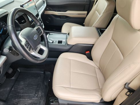 Used 2022 Ford Expedition XLT RWD image 16