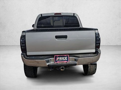 Used 2013 Toyota Tacoma 4x4 Access Cab V6 w/ SR5 Pkg image 4