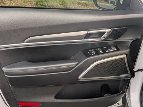 Used 2022 Kia Telluride LX image 14