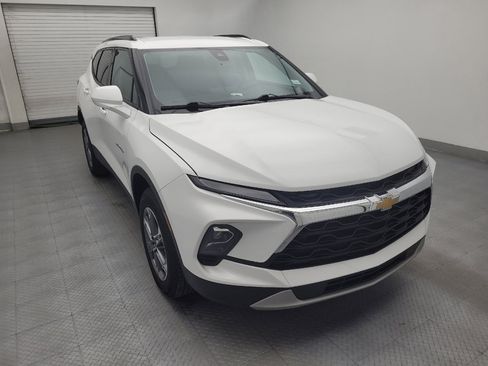 Used 2024 Chevrolet Blazer LT w/ Convenience Package FWD image 13