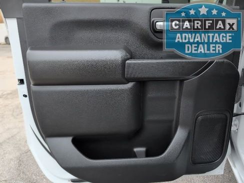 Used 2024 Chevrolet Silverado 2500 Custom w/ Custom Convenience Package image 9