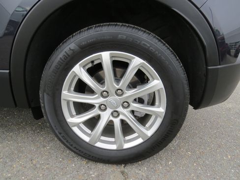 Certified 2023 Cadillac XT4 Luxury w/ Cold Weather Package image 12