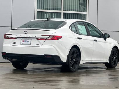 New 2026 Toyota Camry Hybrid w/ Multimedia Upgrade Package