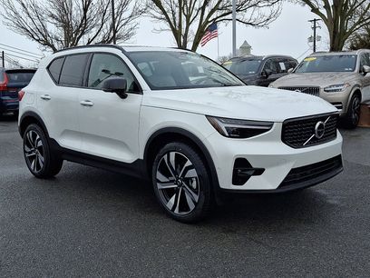 New 2026 Volvo XC40 B5 Plus w/ Protection Package Premier