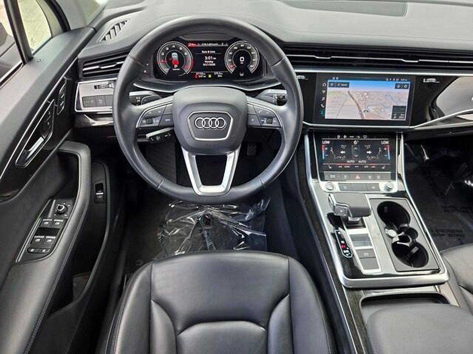 Used 2023 Audi Q7 2.0T Premium Plus w/ Premium Plus Package AWD/4WD image 12