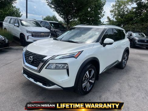 Certified 2022 Nissan Rogue Platinum w/ Head-Up Display Package FWD image 4