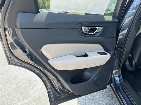 New 2026 Volvo XC60 B5 Plus w/ Protection Package Premier AWD/4WD image 18