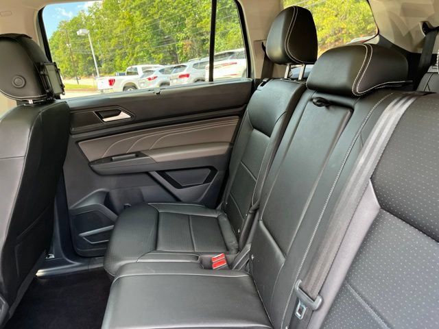 Used 2023 Volkswagen Atlas SE w/ Panoramic Sunroof Package FWD image 14