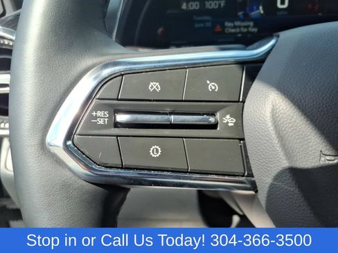 Used 2026 Chevrolet Equinox LT AWD/4WD image 18