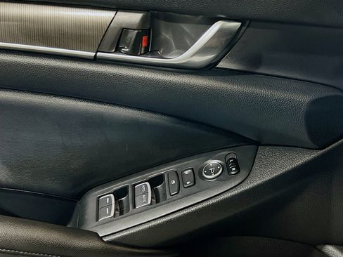 Used 2020 Honda Accord Sport image 12