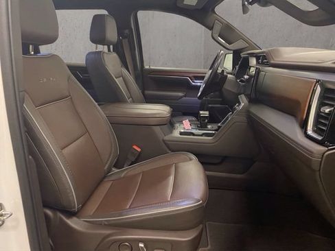 Used 2023 GMC Sierra 1500 Denali AWD/4WD image 22