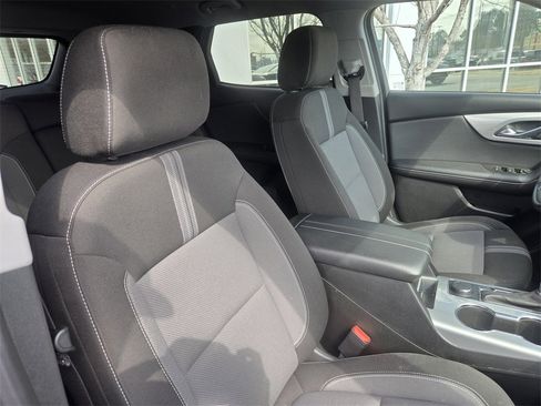 Used 2025 Chevrolet Blazer LT image 20