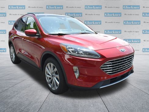 Used 2021 Ford Escape Titanium w/ Titanium Elite Package AWD/4WD image 3