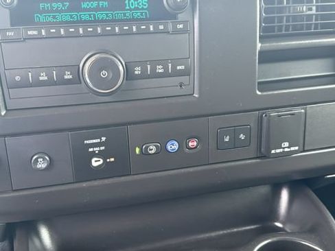 Used 2023 Chevrolet Express 3500 LT w/ LT Preferred Equipment Group RWD image 21